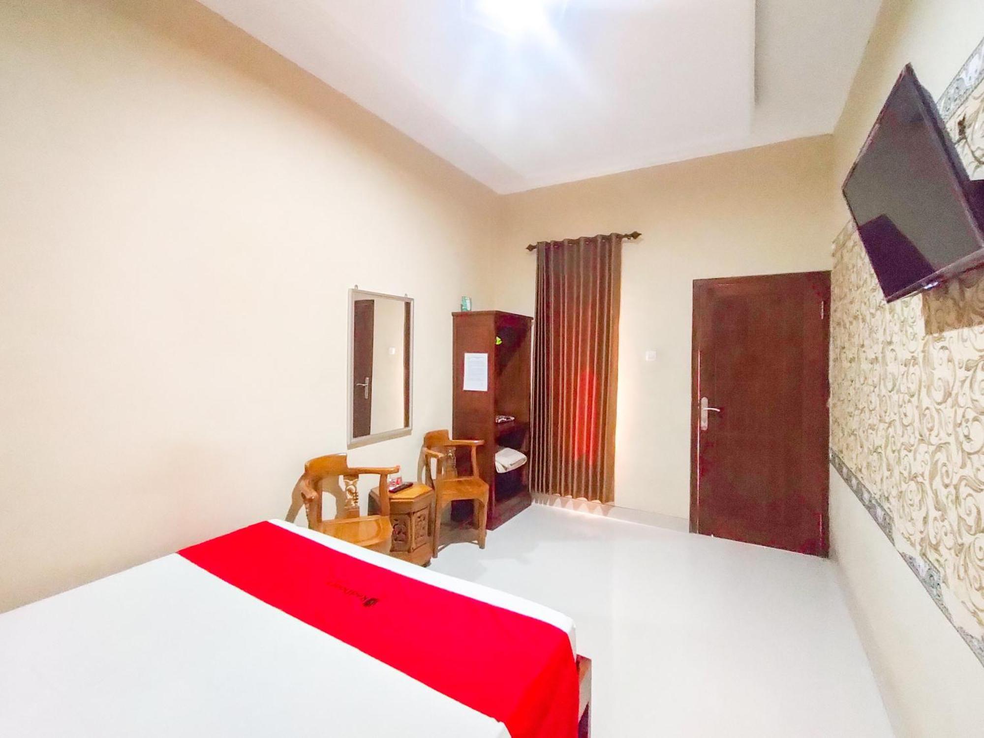 Hotel Reddoorz Syariah At Graha Adi Karya Kartasura Kartosuro Exterior foto