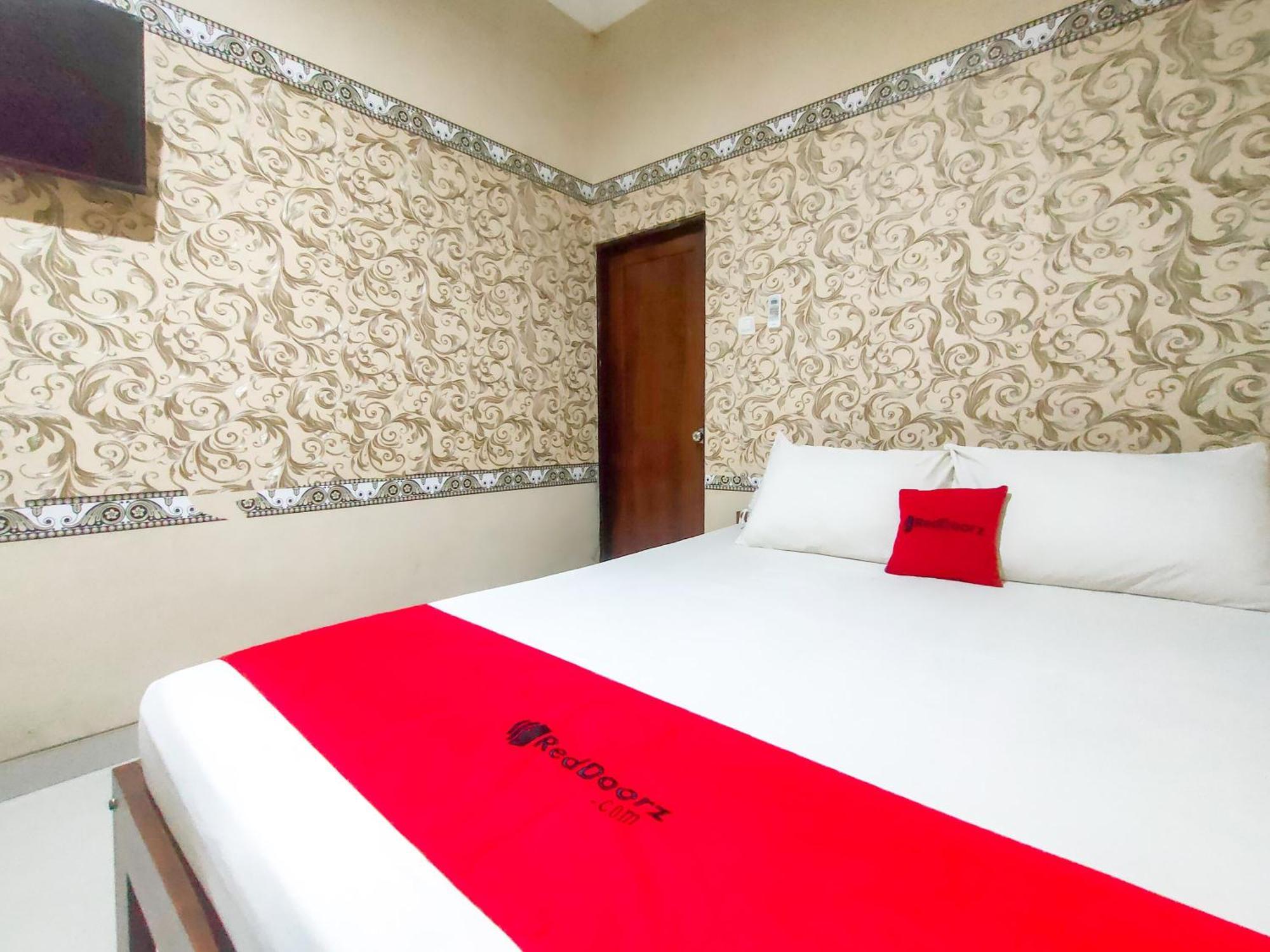 Hotel Reddoorz Syariah At Graha Adi Karya Kartasura Kartosuro Exterior foto